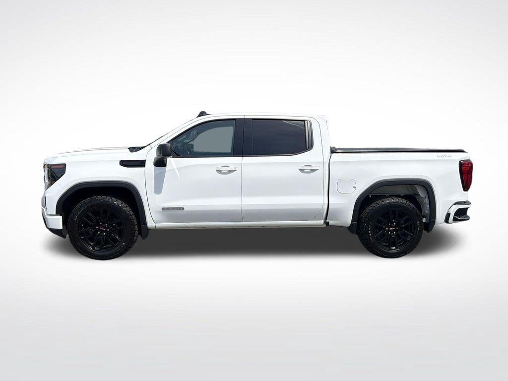 2022 GMC Sierra 1500 — rear three-quarter view